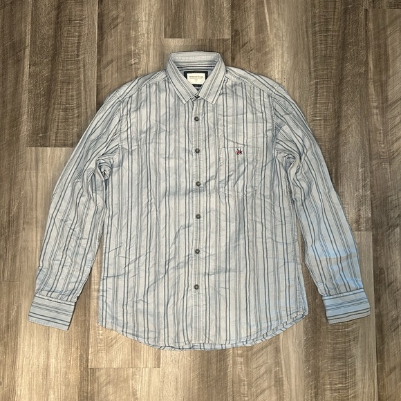 Crimsoune Club Long Sleeve Button Down Shirt - Large - Picture 2 of 6
